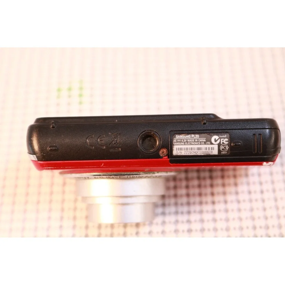 Samsung PL20 Digital Camera Red 5x Zoom Untested For Parts Repair As Is